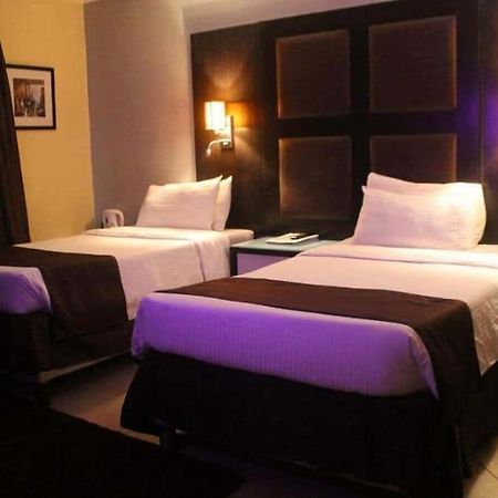 Villa Angelia Boutique Hotel Ikoyi Luaran gambar