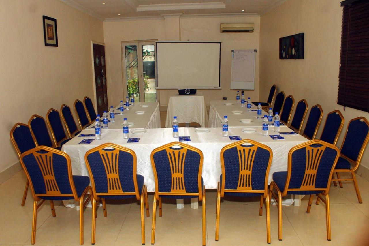 Villa Angelia Boutique Hotel Ikoyi Luaran gambar