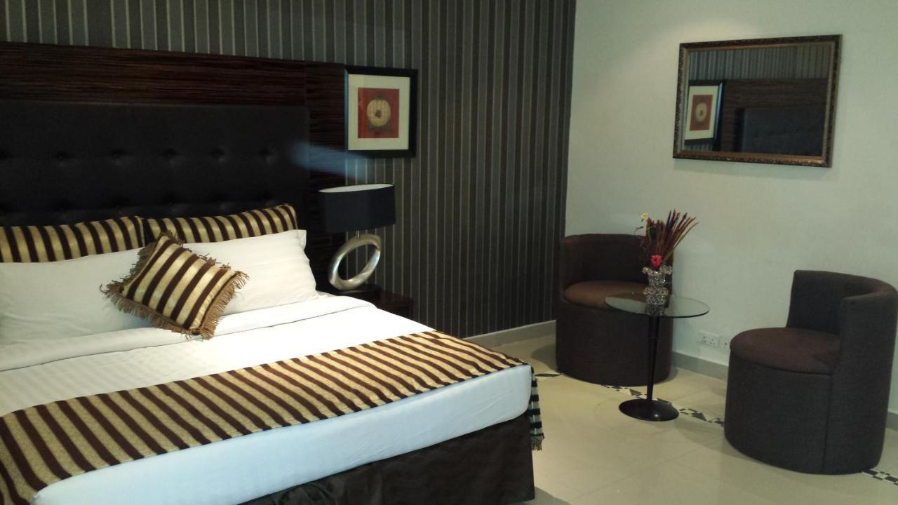 Villa Angelia Boutique Hotel Ikoyi Luaran gambar
