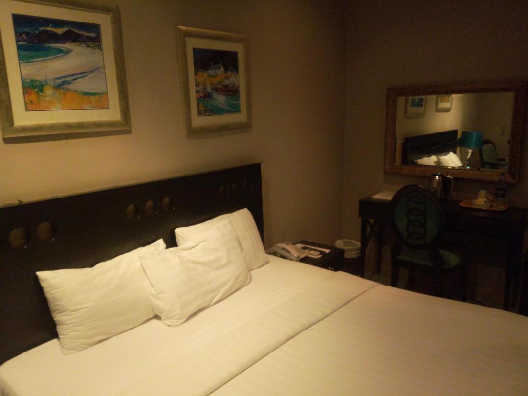 Villa Angelia Boutique Hotel Ikoyi Luaran gambar