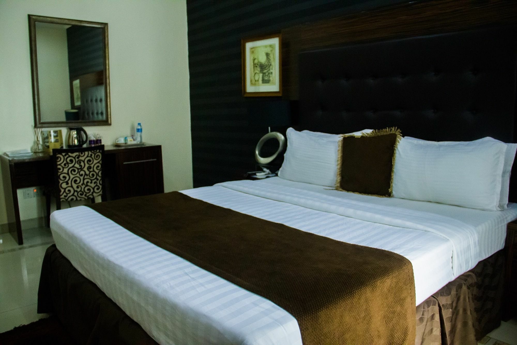 Villa Angelia Boutique Hotel Ikoyi Luaran gambar
